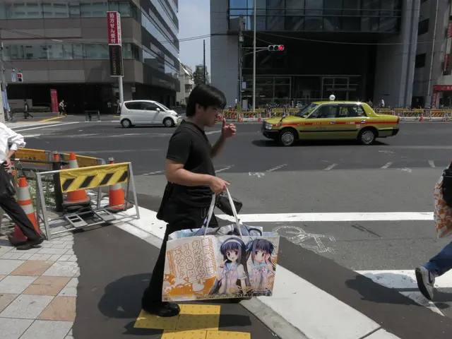 Car Collision Occurs During Turn into Gas Station (POL-OH)