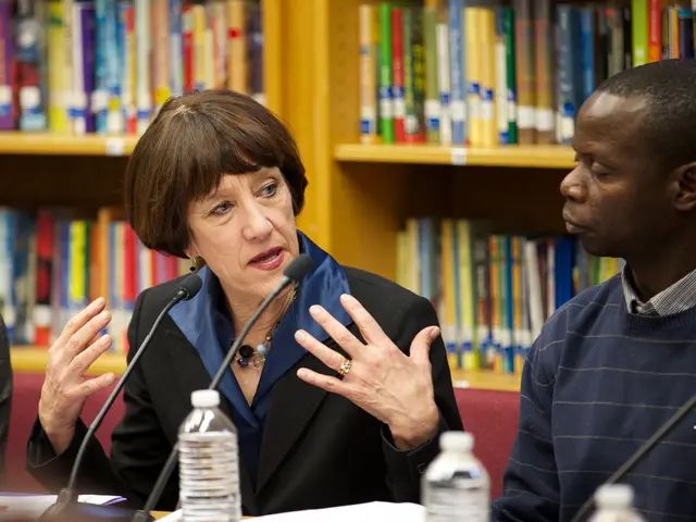 Witnesses needed for a gas station robbery in Herne, as police undertake investigations.