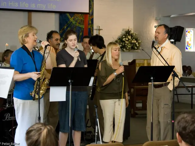 Express Yourheartfelt Appreciation through Speech and Bouquets on World Thanks Day